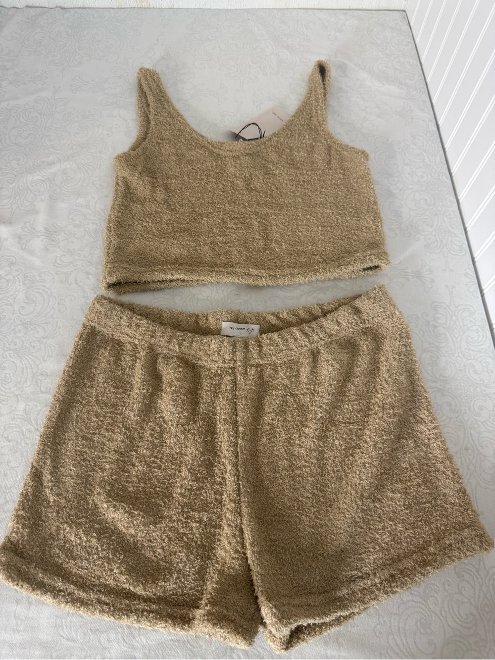 NEW If It Were Me Teddy 2 Piece Comfy Short and Crop Tank Set Size Large